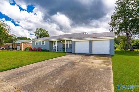 1109 Betty Street SW, Decatur, AL 35603