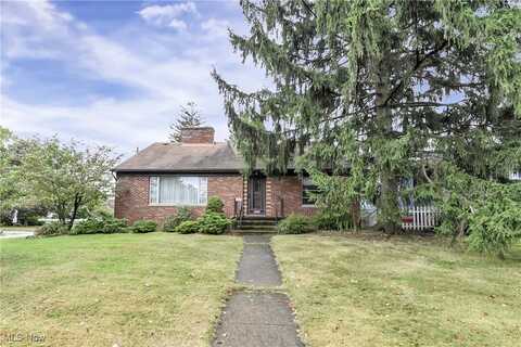 5717 Chestnut Drive, Parma, OH 44129
