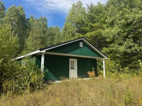 3-4 Gravy Lane, Bradford, ME 04410