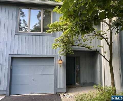 2 Daryl Court, Glen Rock, NJ 07452