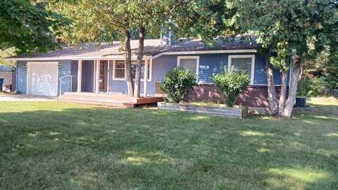501 Green Acres, Bellaire, MI 49615