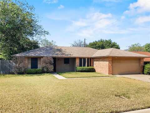 6428 Canyon Circle, Fort Worth, TX 76133