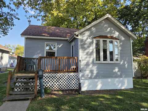 1216 9TH Avenue South, Clinton, IA 52732
