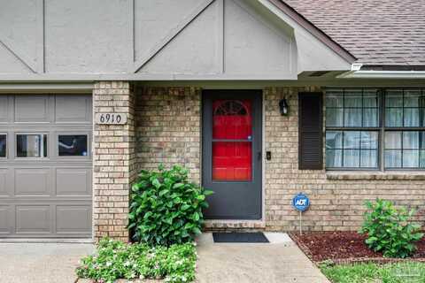 6910 Heather Oaks Dr, Pensacola, FL 32504