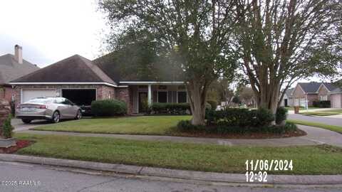 107 Kings Harbour Drive, Lafayette, LA 70508