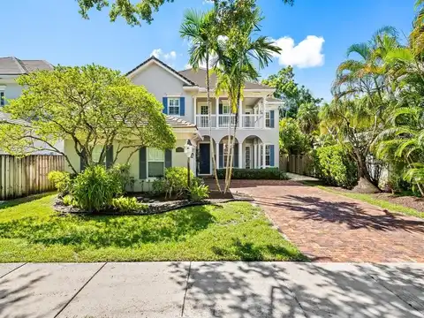 810 SE 5th Ct, Fort Lauderdale, FL 33301