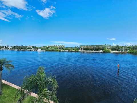 2772 NE 30th Ave, Lighthouse Point, FL 33064