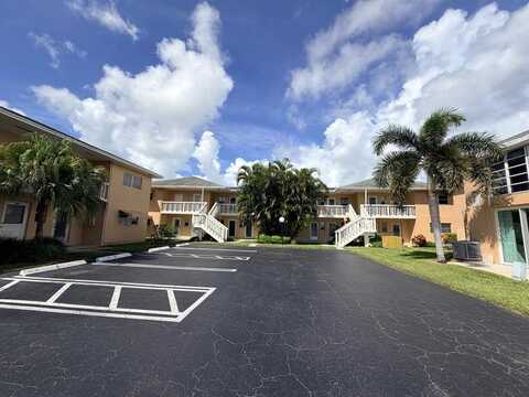 2101 NE 1st Ct, Boynton Beach, FL 33435