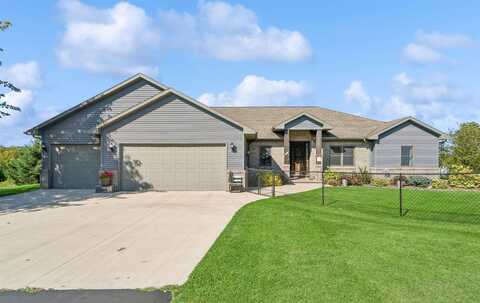 E9498 BREHMER Road, FREMONT, WI 54940