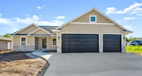 W5845 ROUNDSTONE Place, MENASHA, WI 54952