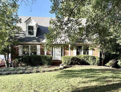 1404 Walnut Way, Bowling Green, KY 42104