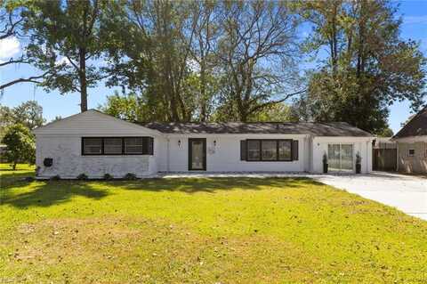 3705 Kings Point Circle, Virginia Beach, VA 23452