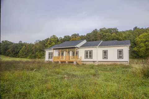 3086 Haymakertown RD, Troutville, VA 24175