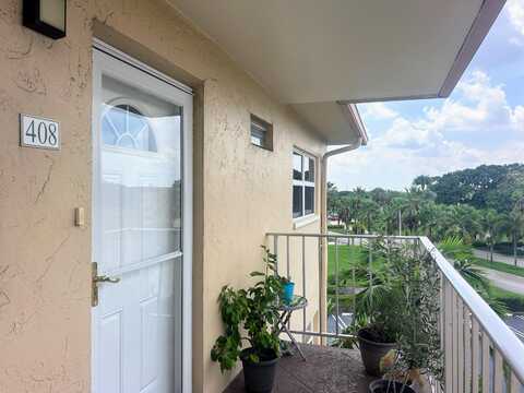 2520 NE 1st Court, Boynton Beach, FL 33435