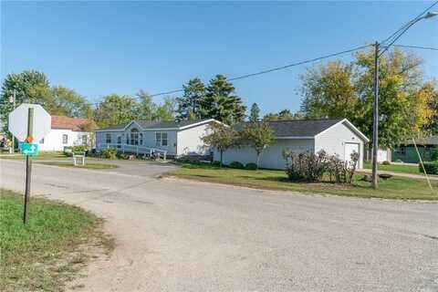 18 Cedar Avenue SE, Menahga, MN 56464