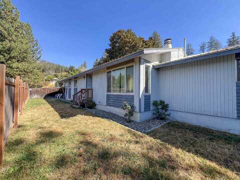 732 N Maple St, Colville, WA 99114