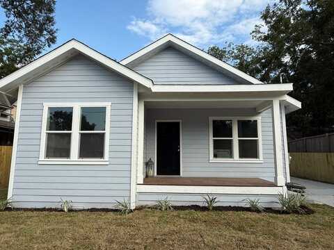504 North Lake Avenue, Eagle Lake, TX 77434