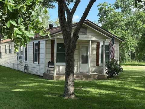 710 Milam Avenue, Eagle Lake, TX 77434