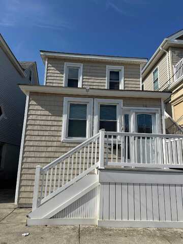 14 S Washington Ave, Margate City, NJ 08402