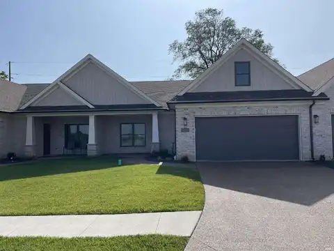 3024 White Oak Trail, Newburgh, IN 47630