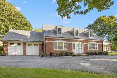 8 Brenton Road, Newport, RI 02840
