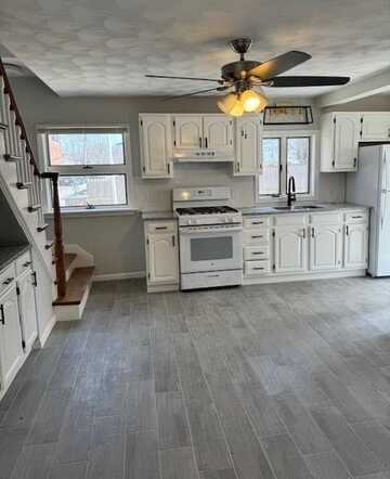 4 Shaws Lane, Bristol, RI 02809