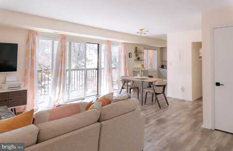 3230 S 28TH STREET, ALEXANDRIA, VA 22302