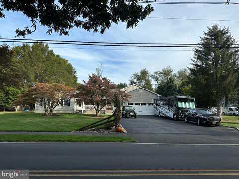 264 EDGEBROOK ROAD, ROBBINSVILLE, NJ 08691