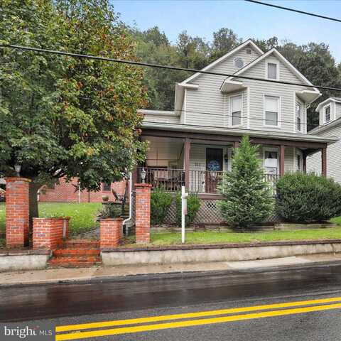 160 MAIN STREET, RIDGELEY, WV 26753