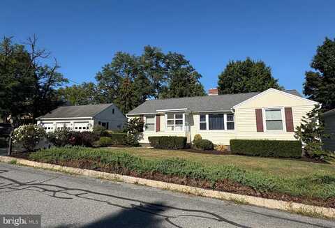 112 N 10TH STREET, AKRON, PA 17501