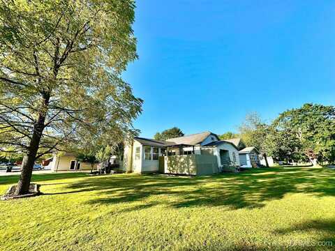1503 W Ludington, Iron Mountain, MI 49801