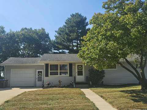 713 9th Ave NW, Independence, IA 50644