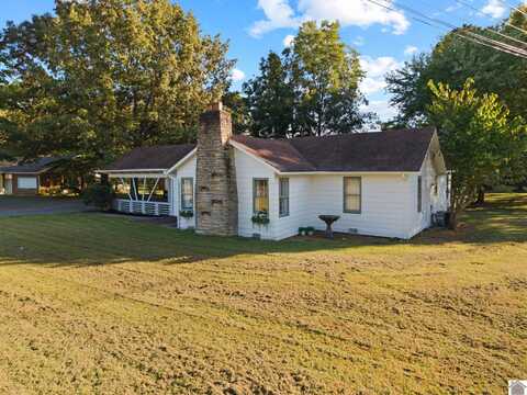 6633 Benton Rd, Paducah, KY 42003