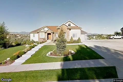 S Berg Hollow Ln W, South Jordan, UT 84095