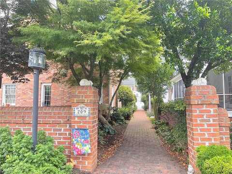 44Th, VIRGINIA BEACH, VA 23451