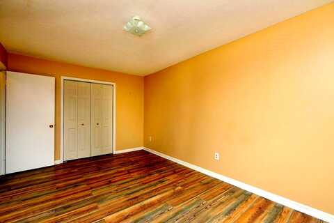 Mount Elliot, STAUNTON, VA 24401