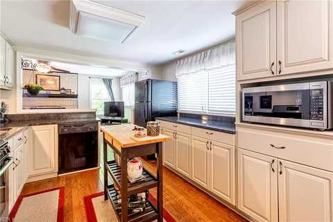 Washington, CHESAPEAKE, VA 23322