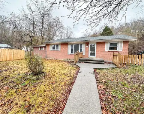 Burnette, RICHLANDS, VA 24641