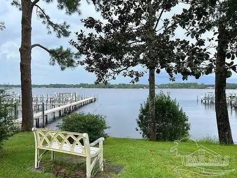 Majestic, NAVARRE, FL 32566