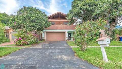 19Th, NORTH LAUDERDALE, FL 33068