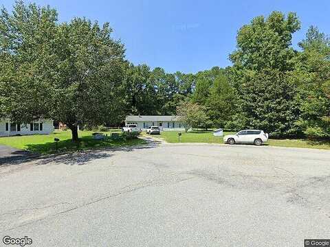 New Pines, HAYES, VA 23072