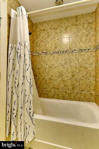 Montpelier, GREAT FALLS, VA 22066