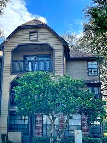 Lakepointe Dr, Altamonte Springs, FL 32701