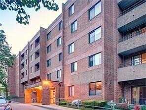 Beacon St, Pittsburgh, PA 15217