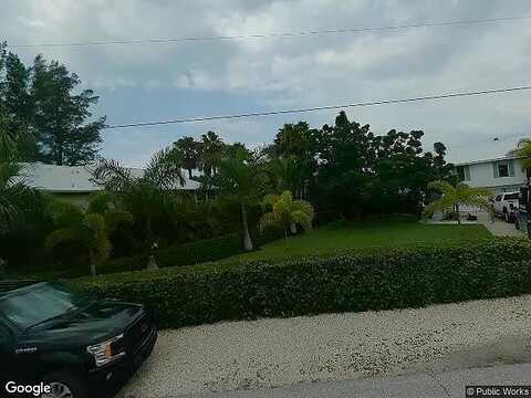 59Th, HOLMES BEACH, FL 34217