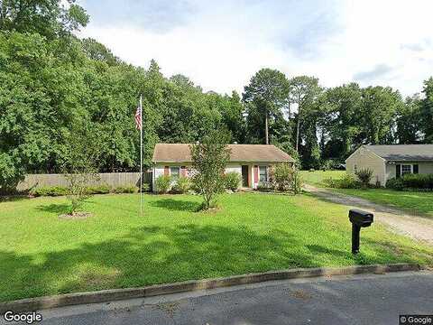 Linda, SANDSTON, VA 23150