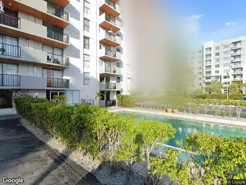 164Th, NORTH MIAMI BEACH, FL 33162
