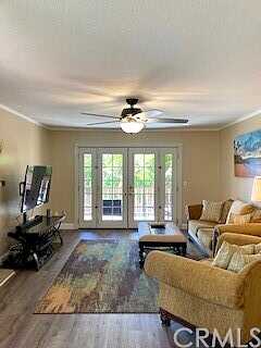 Warner Ave, Huntington Beach, CA 92647