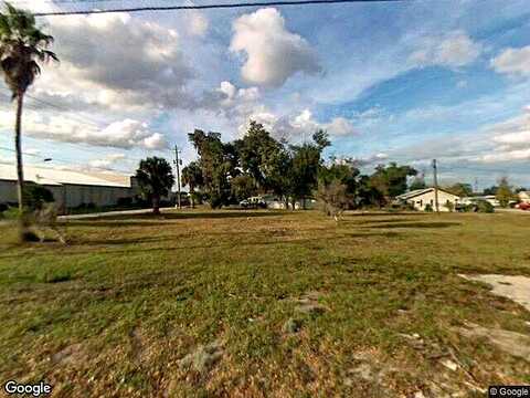 E Oak St, Wauchula, FL 33873