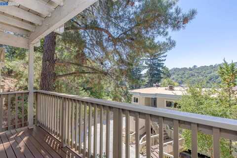 Ascot Ct E, Moraga, CA 94556